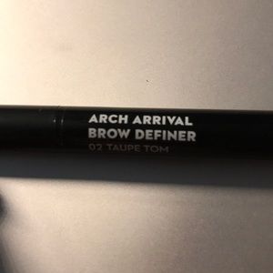 Sugar Cosmetics Brow Definer